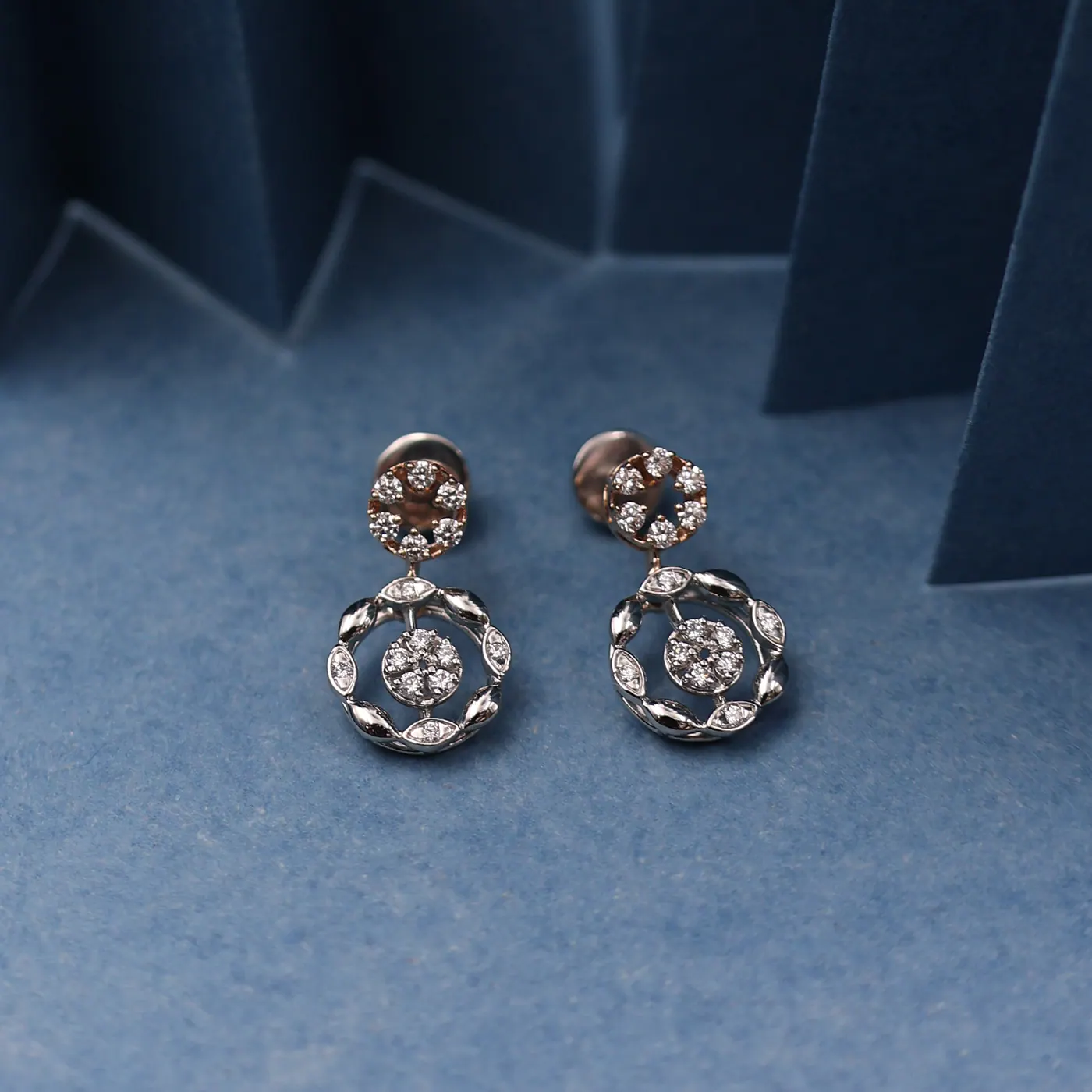 Platinum jewellery photograph