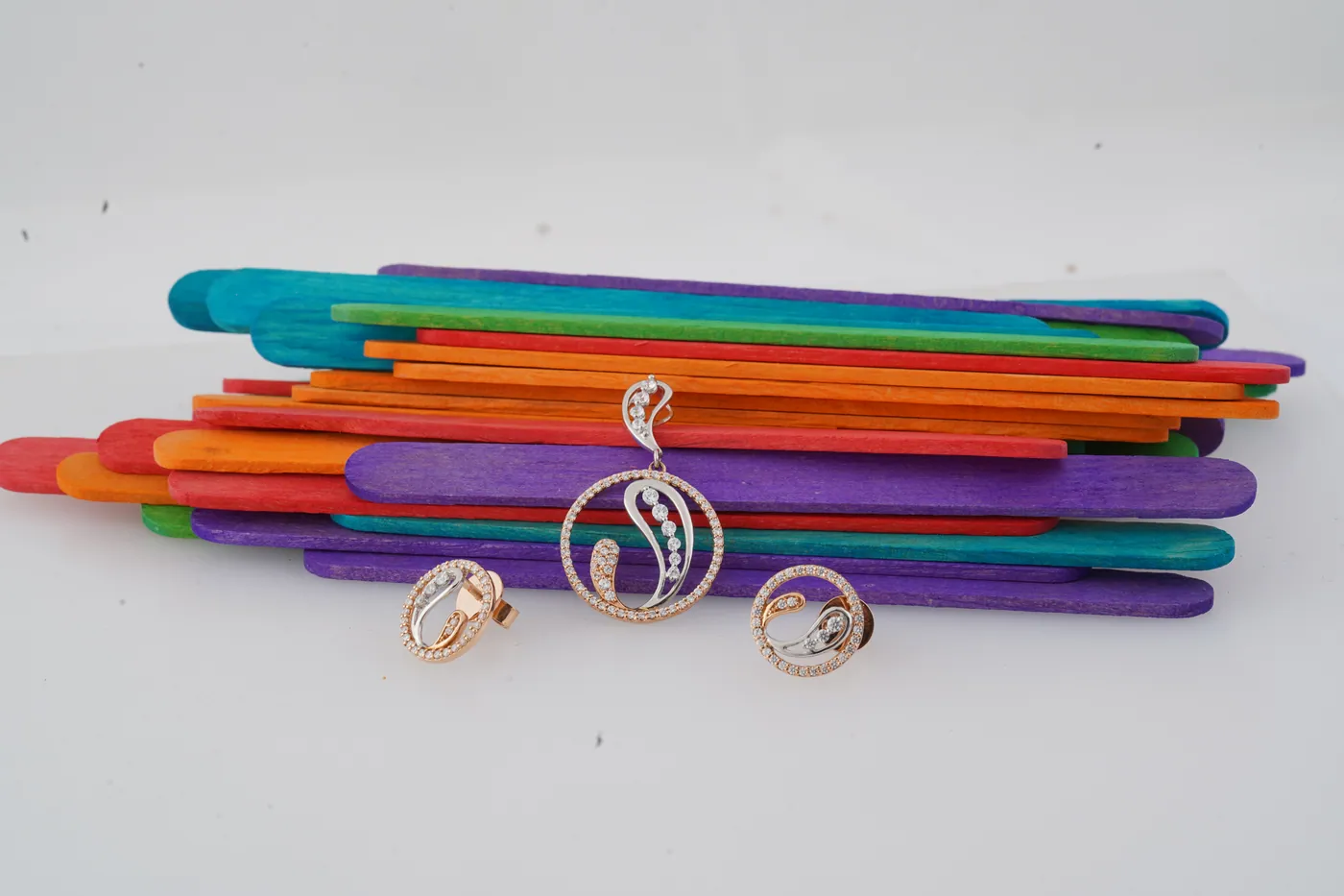 Platinum jewellery for kids